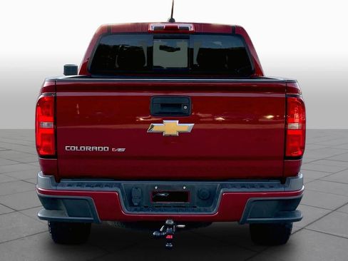 Used 2018 Chevrolet Colorado Z71 AWD/4WD image 5