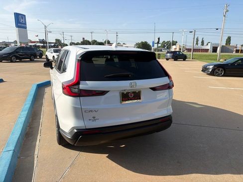 Used 2025 Honda CR-V EX-L image 9