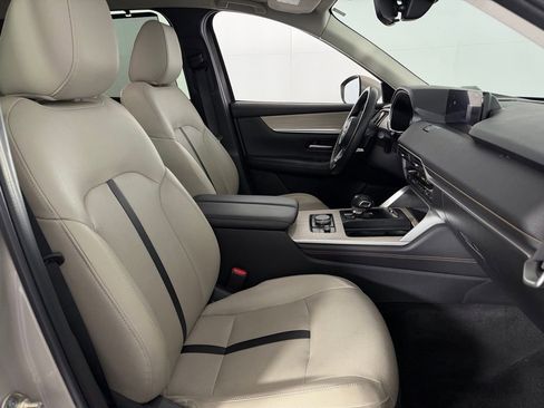 Used 2024 MAZDA CX-90 Plug-In Hybrid w/ Preferred image 33