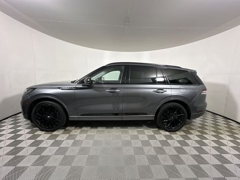 Used 2025 Lincoln Aviator Reserve w/ Equipment Group 201A image 4