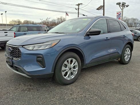 Used 2024 Ford Escape Active image 3