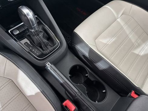 Used 2016 Volkswagen Jetta Sport image 24
