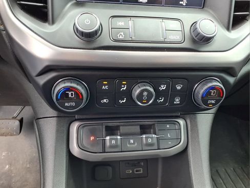 Used 2023 GMC Acadia AT4 w/ Trailering Package AWD/4WD image 12