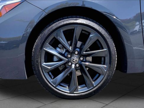 Certified 2025 Toyota Corolla SE w/ SE Premium Package FWD image 10