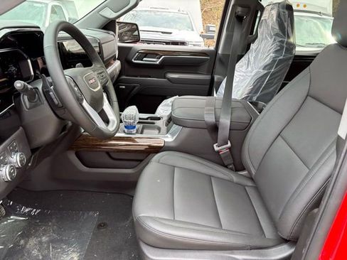 New 2026 GMC Sierra 1500 Elevation w/ Elevation Premium Package AWD/4WD image 4