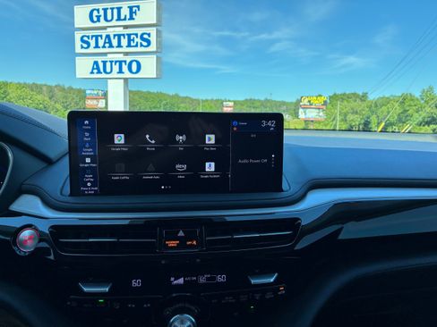 Used 2025 Acura MDX FWD w/ Technology Package image 11