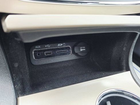 Used 2014 Jeep Grand Cherokee Laredo w/ Quick Order Package 23E AWD/4WD image 22