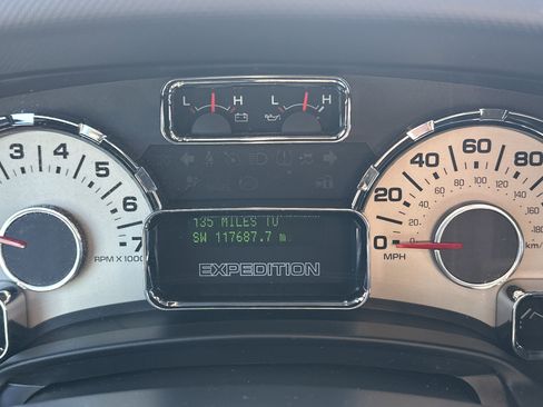 Used 2011 Ford Expedition XLT w/ 202A Rapid Spec Order Code image 22