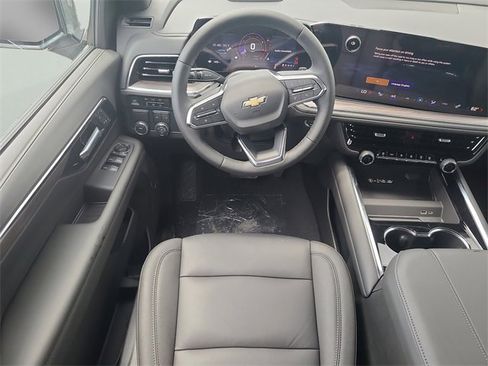New 2025 Chevrolet Suburban LT w/ Comfort Package image 17