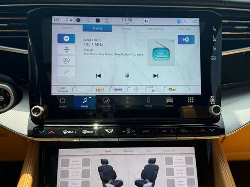 Used 2022 Jeep Grand Wagoneer Series III w/ Rear Seat Video Group 1 AWD/4WD image 21