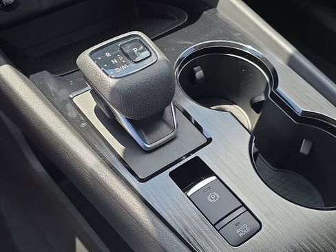 New 2026 Nissan Rogue SV FWD image 27