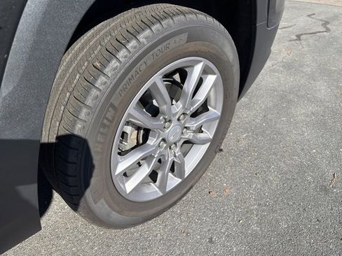 Used 2022 GMC Terrain SLT w/ Infotainment Package II image 35