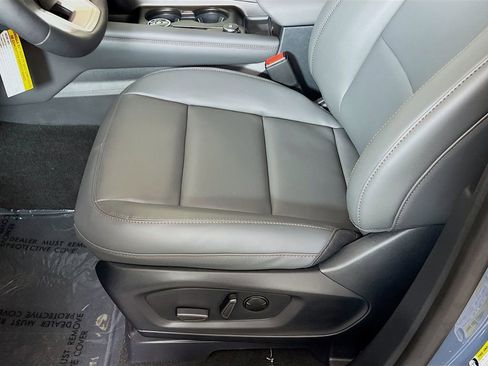 New 2026 Ford Explorer Active w/ Active Comfort Package image 24