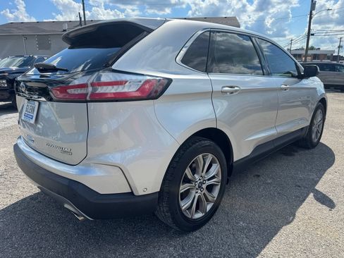 Used 2019 Ford Edge Titanium w/ Equipment Group 301A FWD image 6
