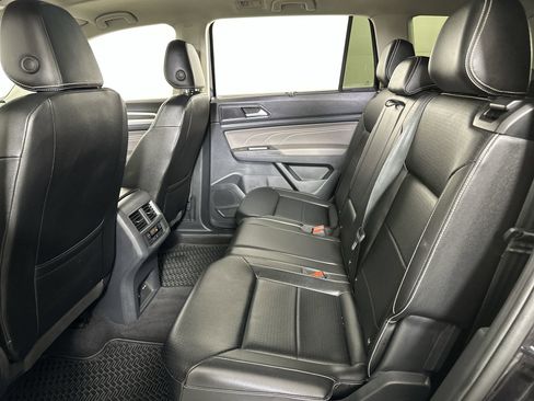 Used 2022 Volkswagen Atlas SE image 62