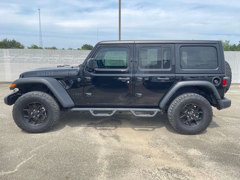 Used 2024 Jeep Wrangler Unlimited Sport AWD/4WD image 7