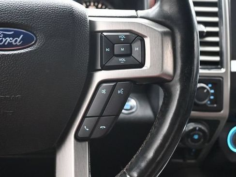 Used 2018 Ford F150 Platinum w/ Equipment Group 701A Luxury AWD/4WD image 9