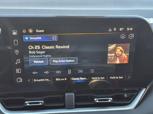 New 2026 Chevrolet Equinox LT image 13