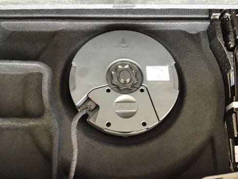 Used 2021 Volkswagen Atlas SEL Premium image 56