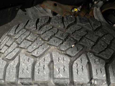 Used 2024 Chevrolet Silverado 1500 LT Trail Boss w/ Convenience Package II image 12