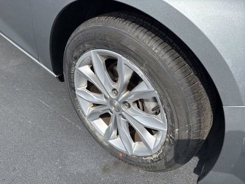 Used 2024 Chevrolet Malibu LT image 14