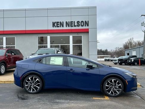 New 2026 Toyota Prius Plug-In Hybrid image 12