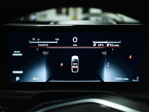 Used 2024 Nissan Ariya FWD image 17