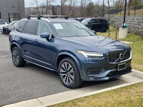 Used 2020 Volvo XC90 T5 Momentum image 10