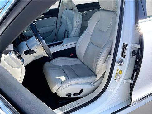 Used 2022 Volvo S90 B6 Inscription w/ Advanced Package AWD/4WD image 24