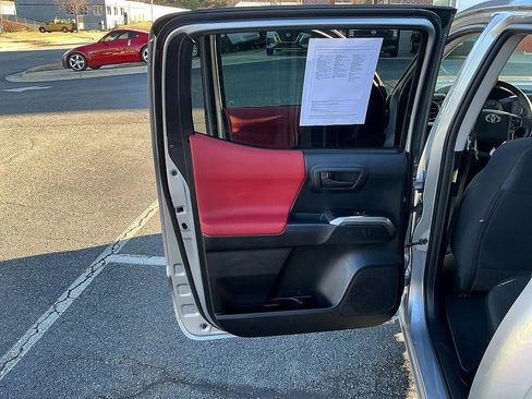 Used 2021 Toyota Tacoma SR5 image 22