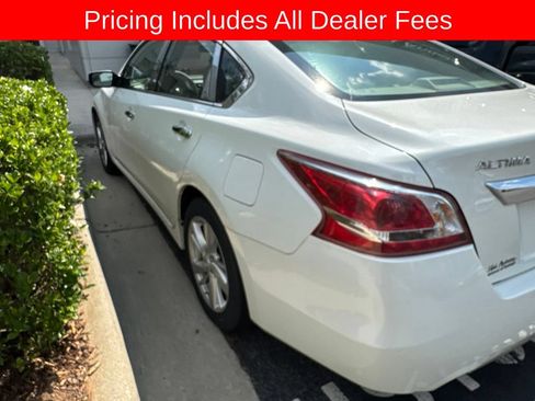 Used 2013 Nissan Altima 2.5 SV FWD image 4