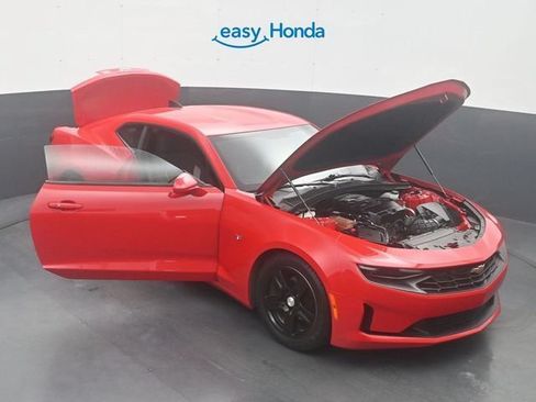 Used 2022 Chevrolet Camaro LT RWD image 18