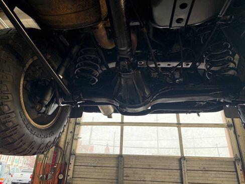 Used 2003 Lexus LX 470 4WD image 80