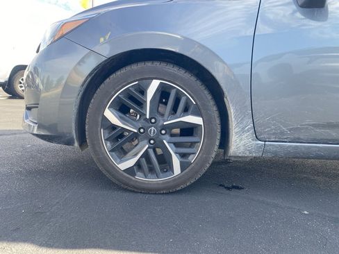 Used 2024 Nissan Versa SR image 13