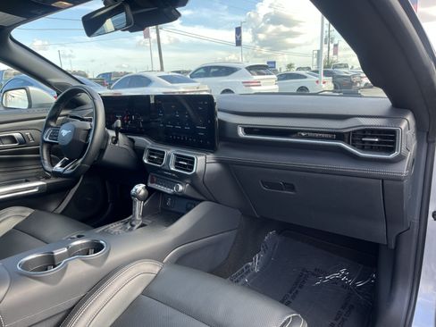 Used 2025 Ford Mustang Premium RWD image 14