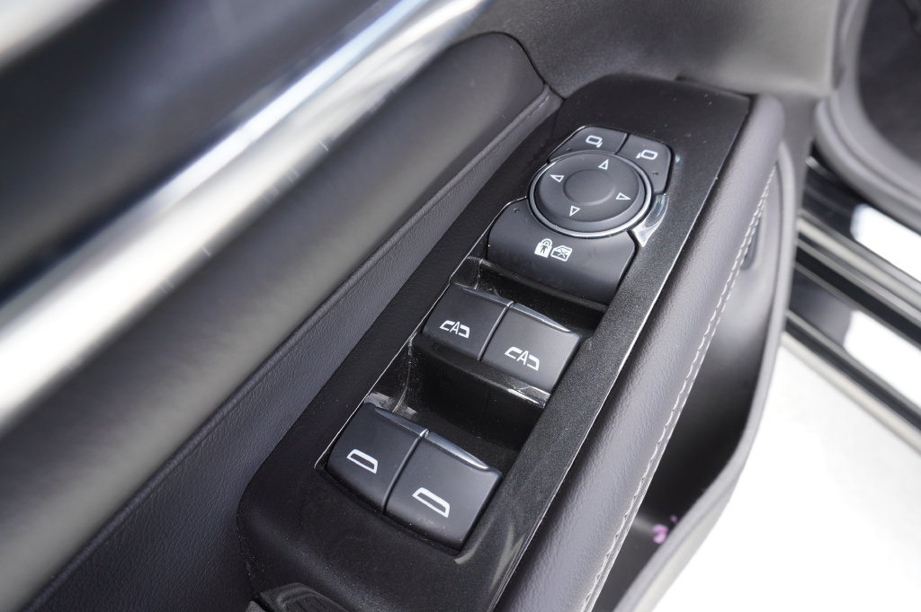 Used 2026 Cadillac CT4 Premium Luxury RWD image 15