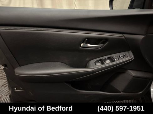 Used 2025 Nissan Sentra SV FWD image 10