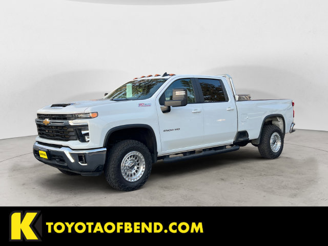 Used 2024 Chevrolet Silverado 3500 LT w/ Convenience Package AWD/4WD image 1