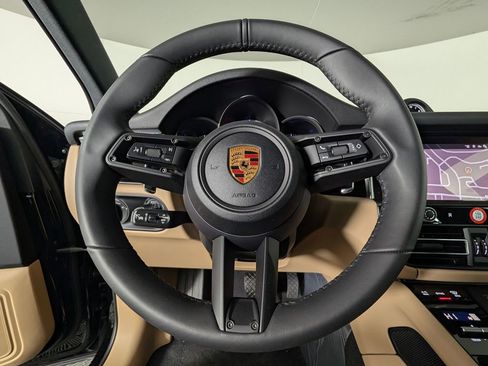 New 2026 Porsche Macan image 37