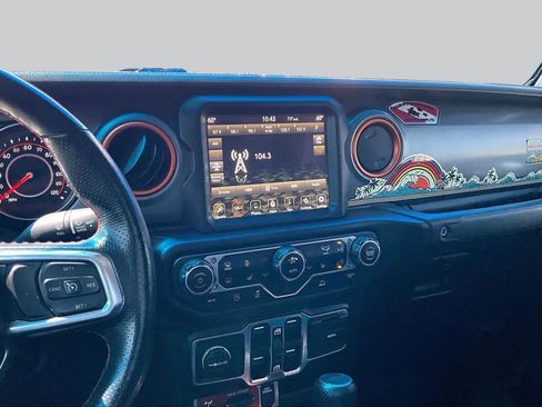 Used 2022 Jeep Gladiator Mojave w/ Cold Weather Group AWD/4WD image 7