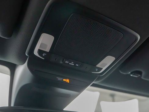 Used 2023 Honda HR-V Sport image 25