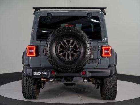 Used 2025 Jeep Wrangler Unlimited Rubicon 392 AWD/4WD image 8