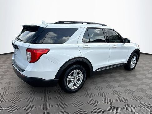 Used 2020 Ford Explorer XLT w/ Equipment Group 202A RWD image 6