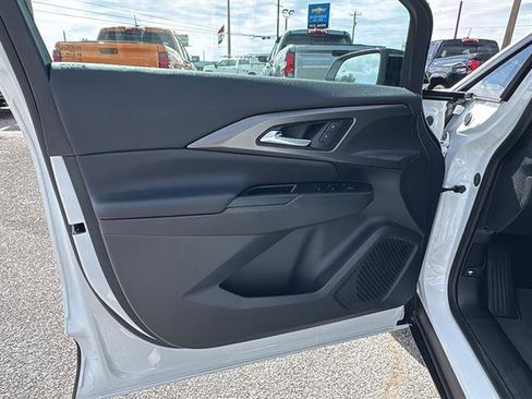 New 2026 Chevrolet Equinox EV LT w/ LPO, Blackout Package FWD image 25