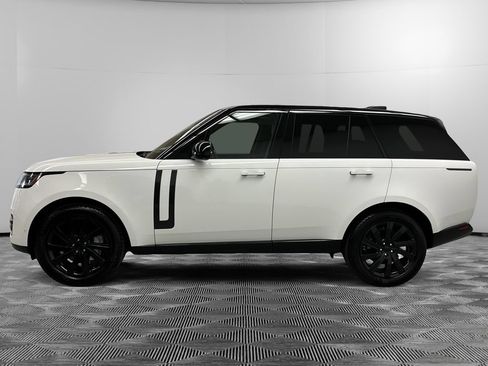 Used 2023 Land Rover Range Rover SE AWD/4WD image 2