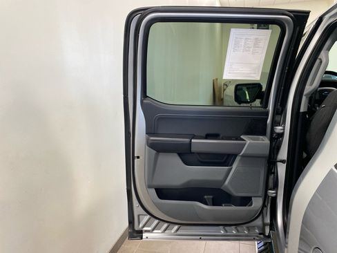 Certified 2022 Ford F150 XLT w/ Equipment Group 302A High image 8