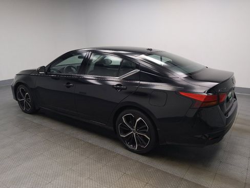Used 2024 Nissan Altima 2.5 SR FWD image 3