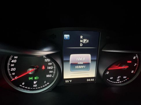 Used 2015 Mercedes-Benz C 300 4MATIC Sedan image 32