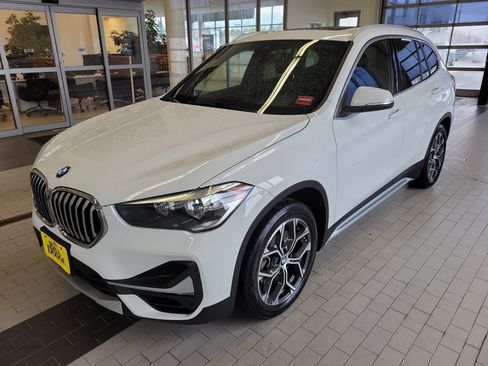 Used 2020 BMW X1 xDrive28i w/ Convenience Package AWD/4WD image 1
