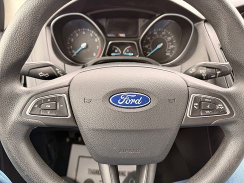 Used 2018 Ford Focus S image 15